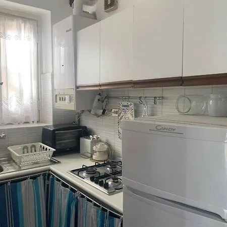 Cozy Beach House With Nice Garden, Basic Feel בונאסולה