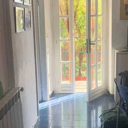 דירה Cozy Beach House With Nice Garden, Basic Feel בונאסולה